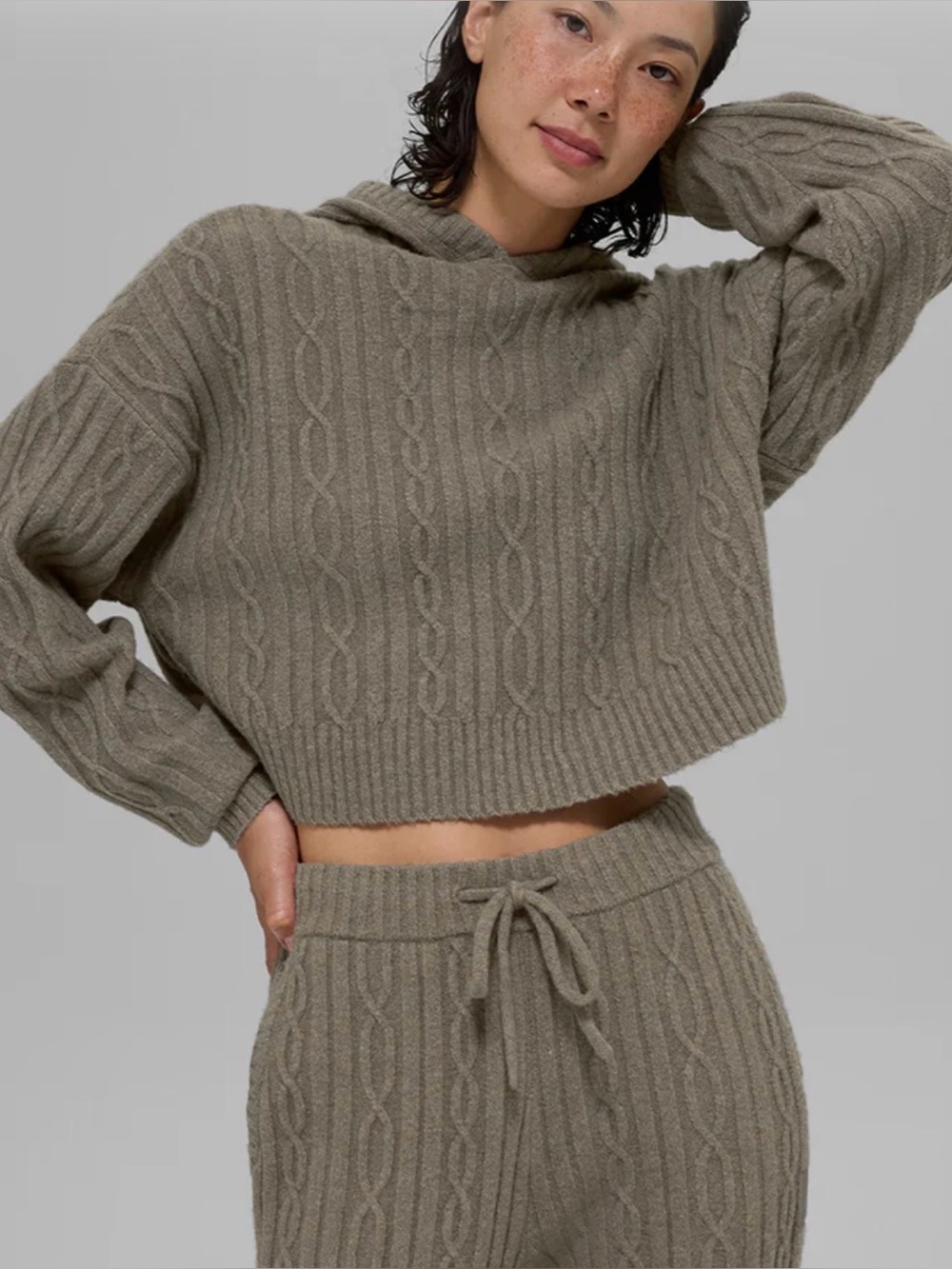 Alo Cable Knit Winter Bliss Hoodie - S, Light Cocoa